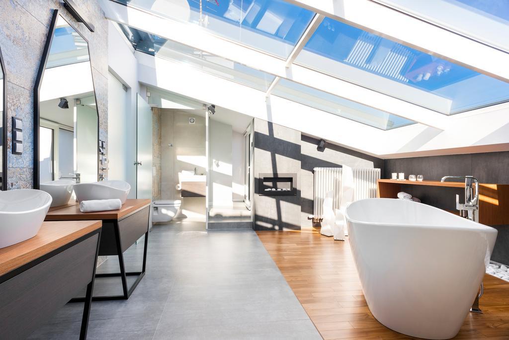 Privilege Suites Aparthotel 4*
