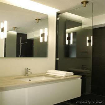 Privilege Suites Aparthotel